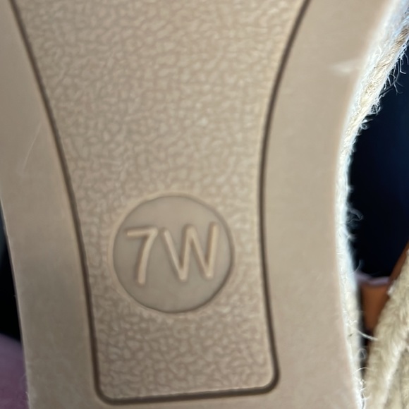 Tina Heels - A New Day™ - Picture 7 of 8